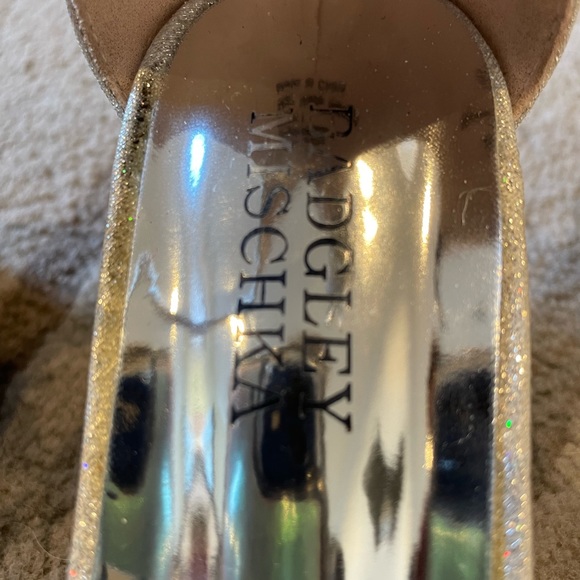 Mischka Badgley Fancy Size 1 Shoes - Picture 3 of 3